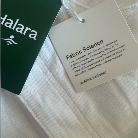 HALARA Flex Denim in winter white! FLEX DENIM is so comfy cute and FLATTERING 🔥 - Picture 4 of 15